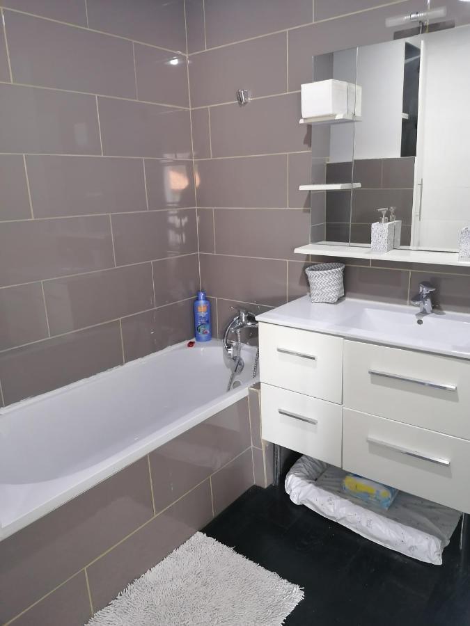 Appartement Meuble A Villeneuve Les Maguelone ภายนอก รูปภาพ